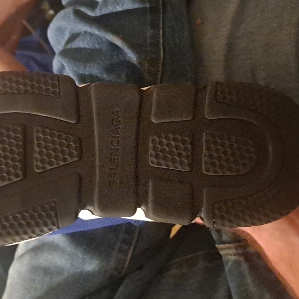Balenciaga size 12 - Picture 7 of 7